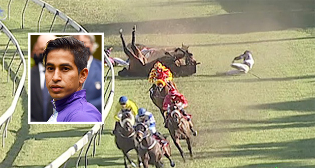 Top jockey dies in race fall