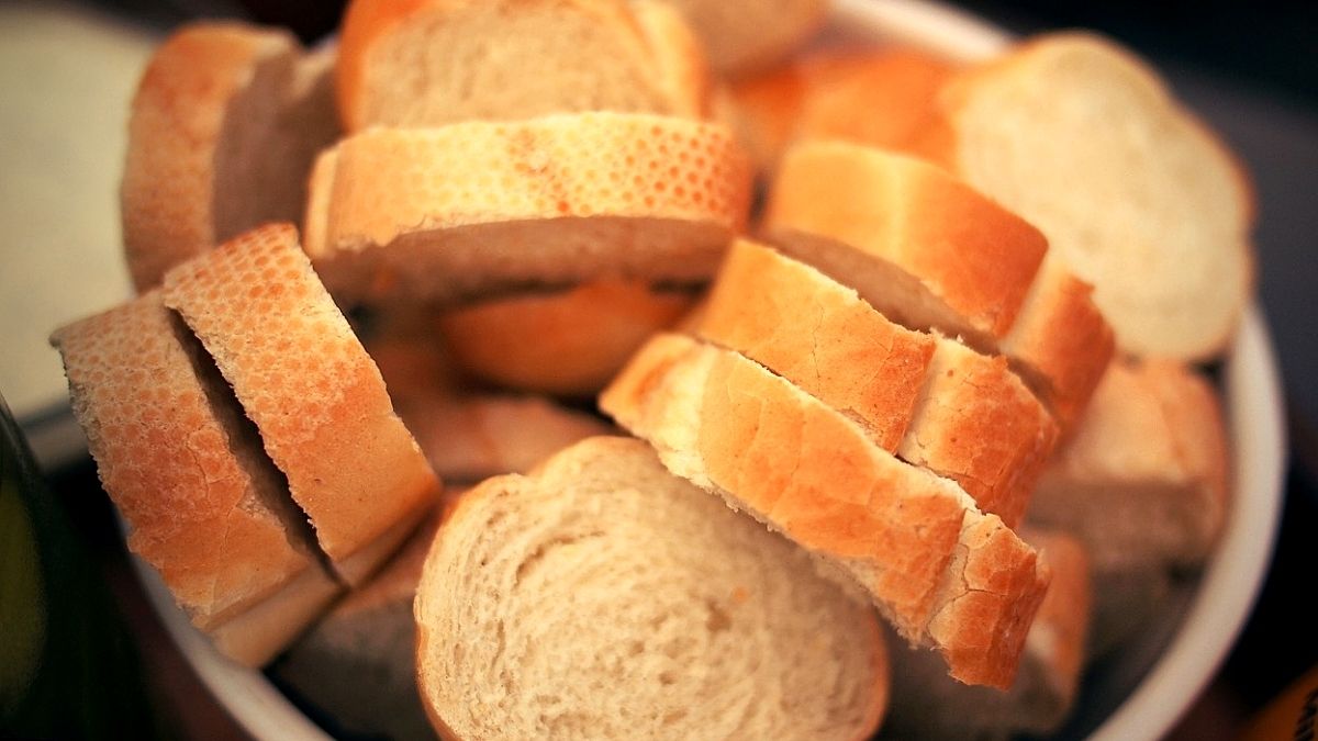 Bakers demand to raise bread prices