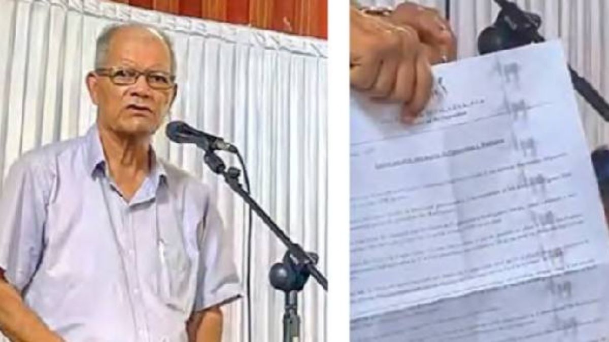 Rodrigues Chief Commissioner Serge Clair burns Xavier Duval's letter