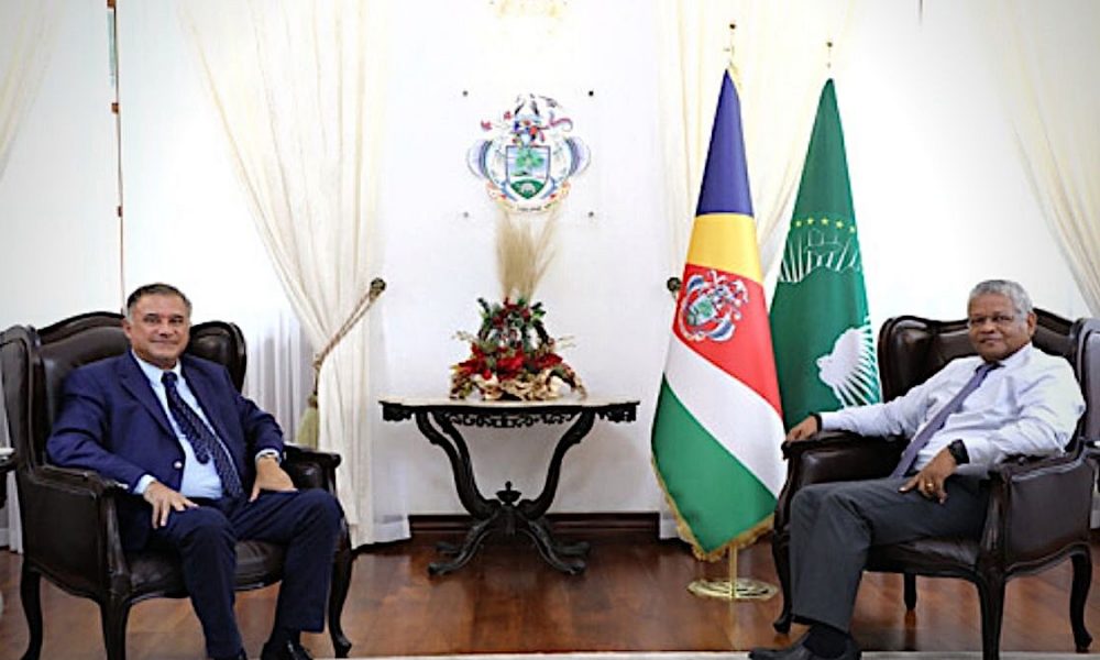 Ahmed Parkar meets Seychelles President to talk bilateral cooperation