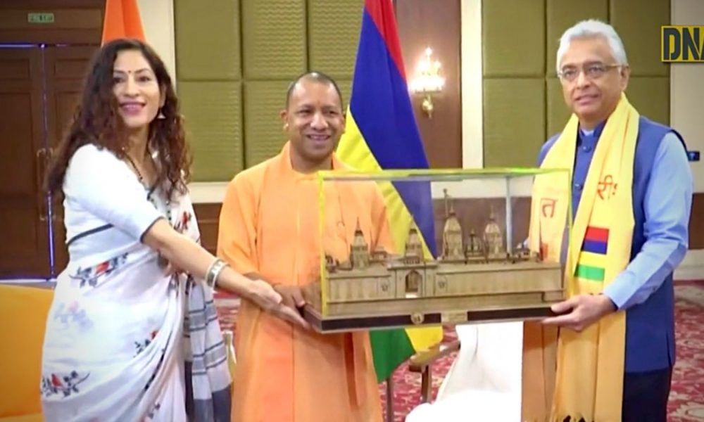 PM meets Chief Minister of Uttar Pradesh