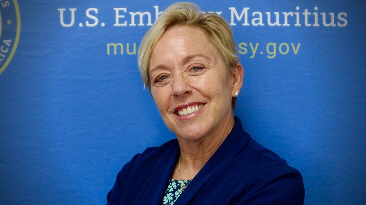 US Chargé d'Affaires bids farewell to Mauritius