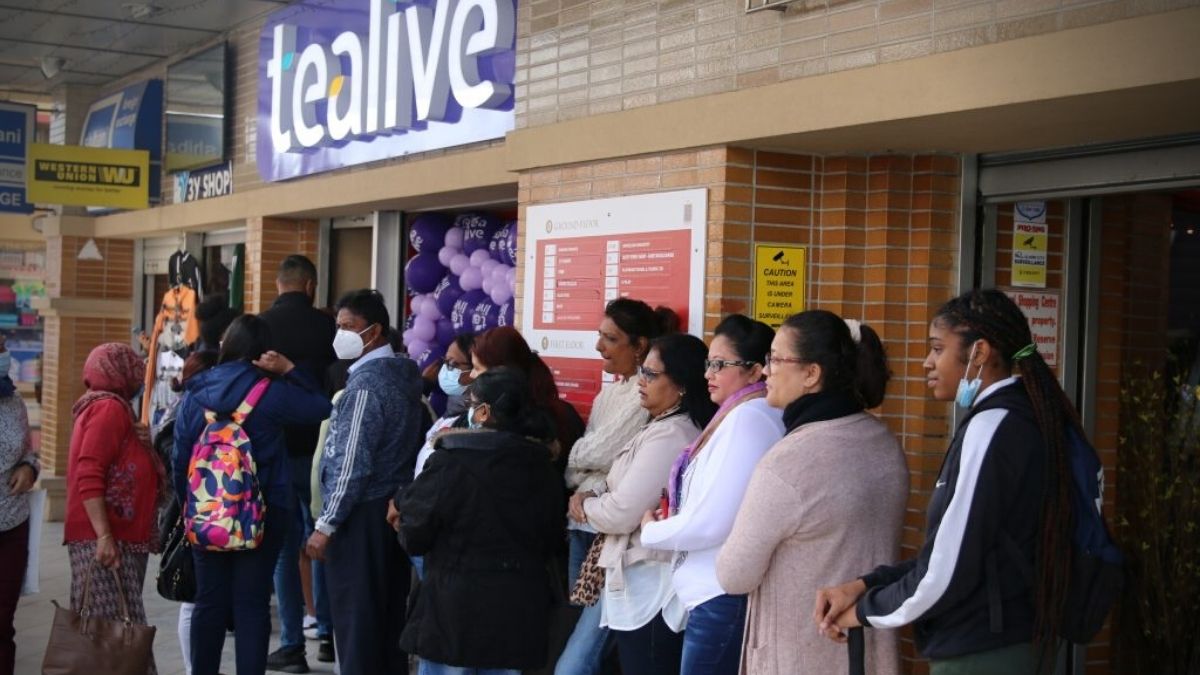 Asia's popular Tealive opens first outlet in Mauritius