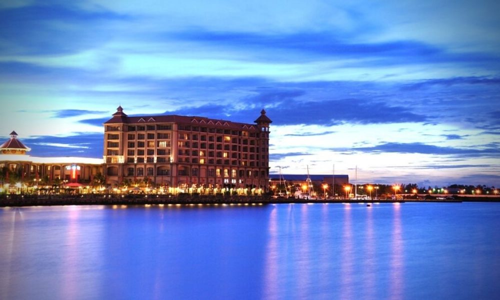 Economic Freedom of the World 2022: Mauritius climbs into the top 10