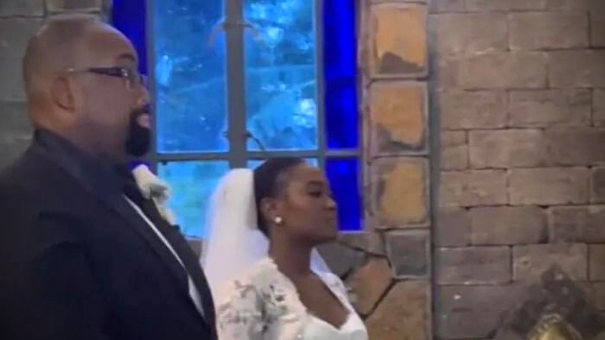 Top Nigerian lawyer gets married in Mauritius