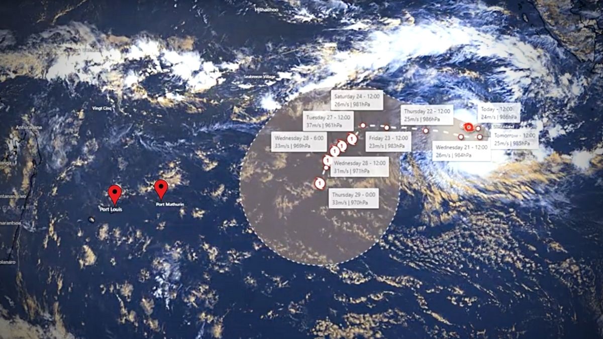'Darian' intensifies into severe tropical storm, but still far from Mauritius