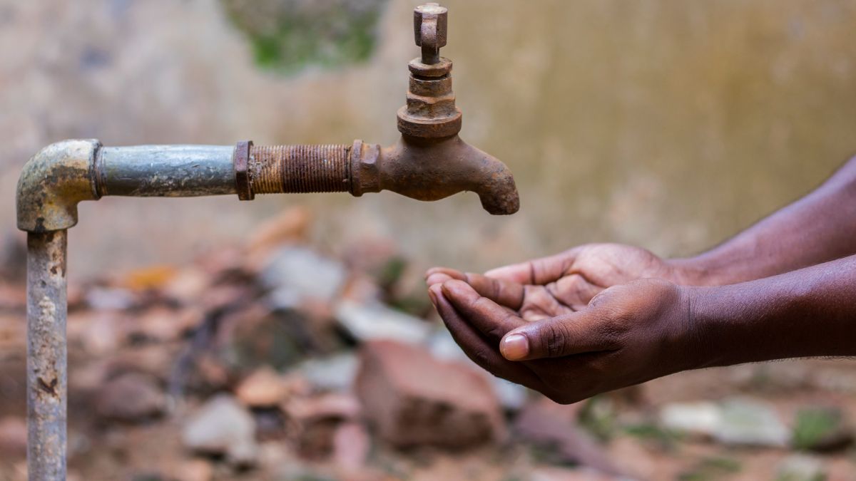 Water shortage: Anger brews as taps run dry for over 200 families in Le Morne