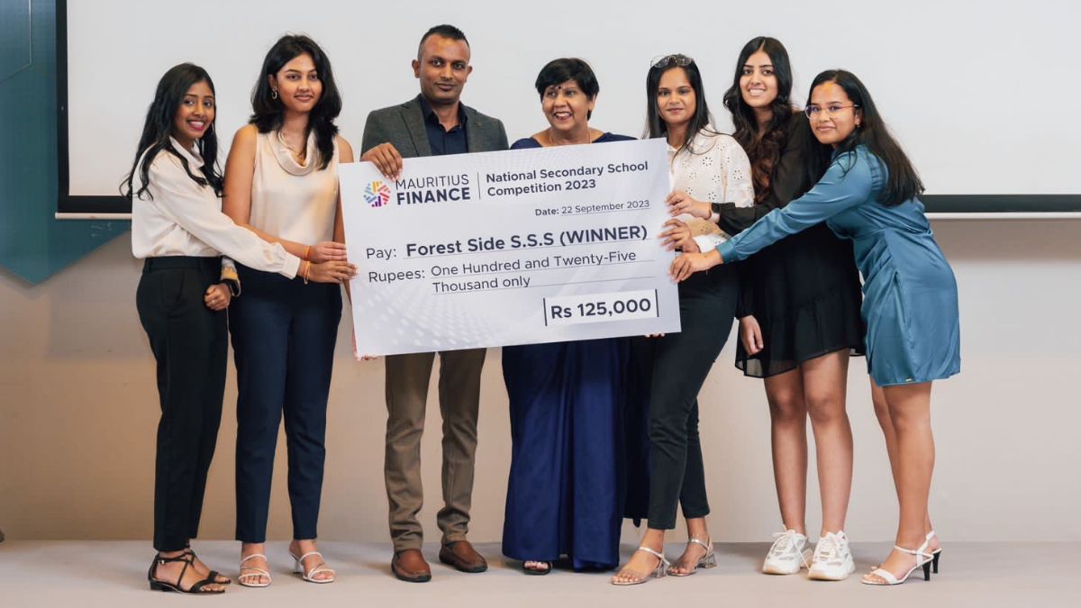 Forest-Side SSS Clinches 1st Prize in Mauritius Finance School Video Competition