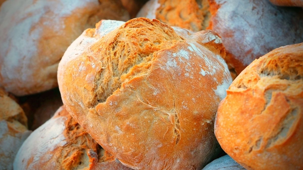 Man Found Guilty of Violating Curfew to Sell Bread During Lockdown