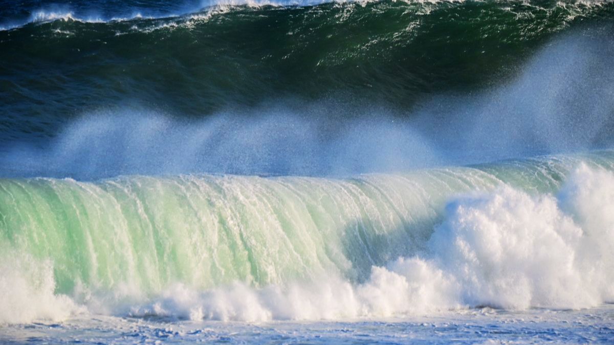 4-Metre Monster Swells Slam Mauritius, No Beach Day Today