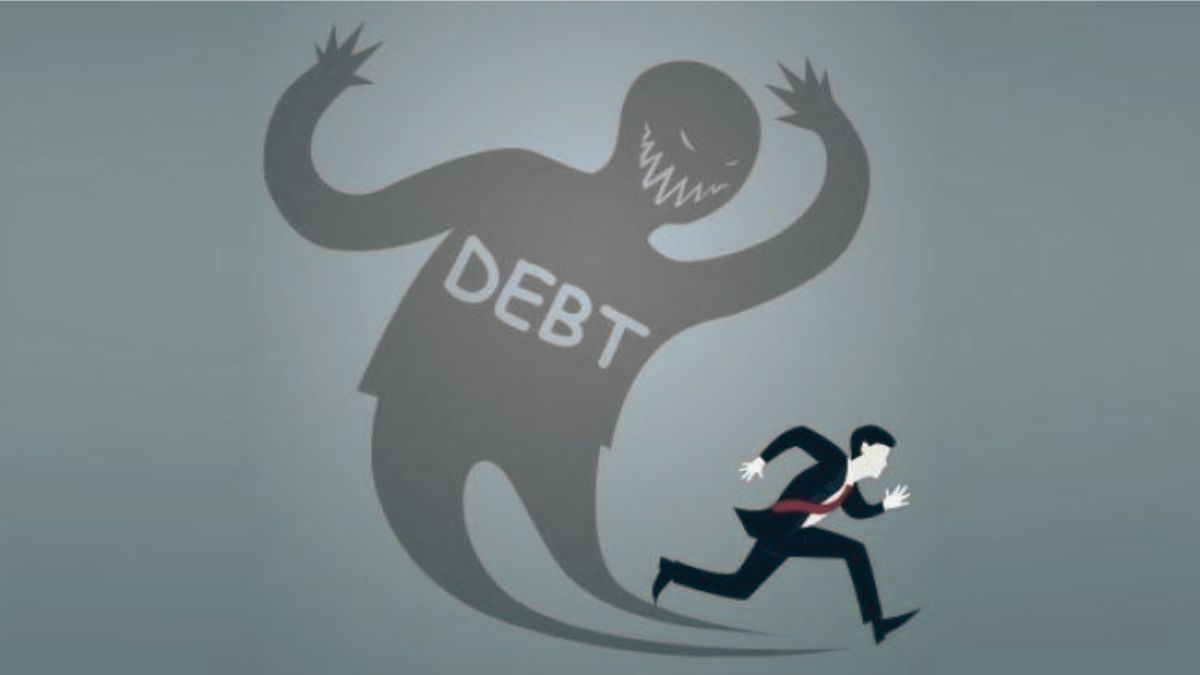 Household Debt Skyrockets 10% in a Year, Businesses Struggle