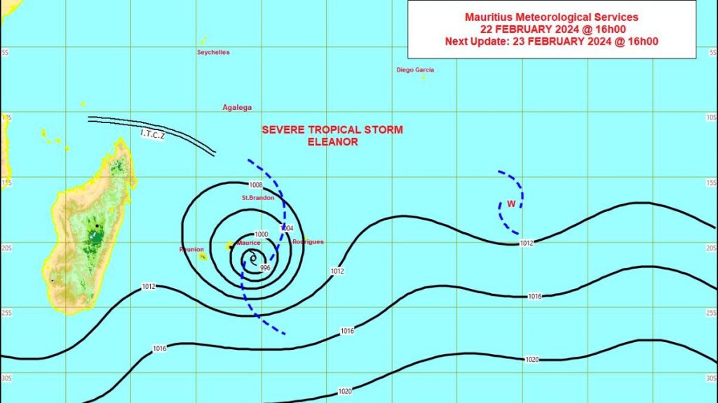 Mauritius Escapes Cyclone Eleanor - Schools Closed, Cleanup Begins