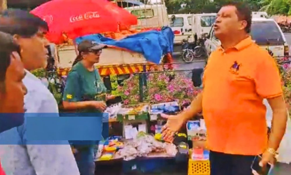 Aggressive Thugs in Orange T-Shirts Disrupt Election Campaign