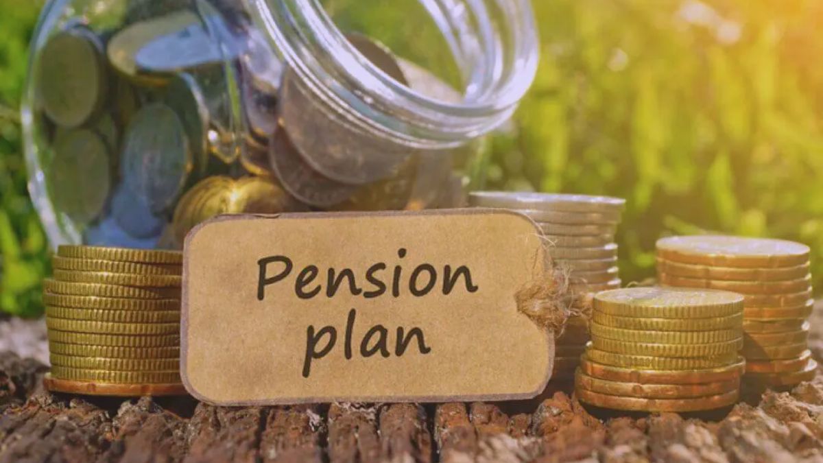 Retirees' Pension Struggle: NTUC Demands Raise to Rs 16,500 by 2024