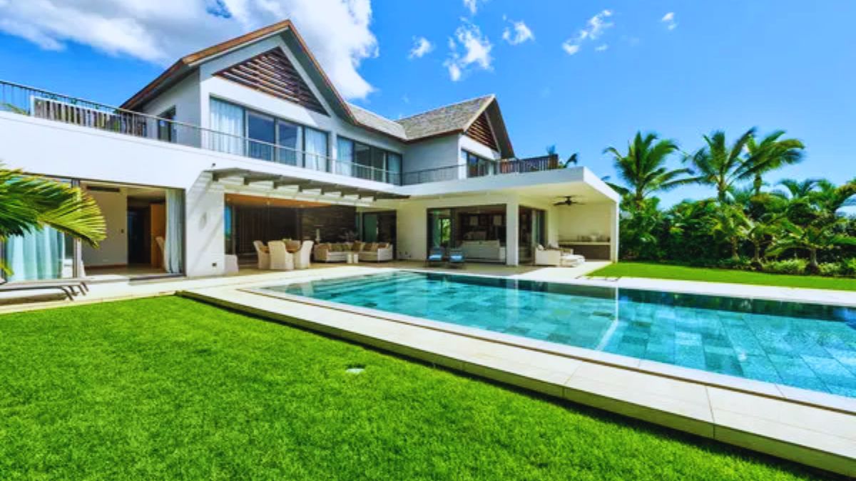 Mauritian and Foreign Buyers Rush to Buy Land, Price Shoot Up by 25%