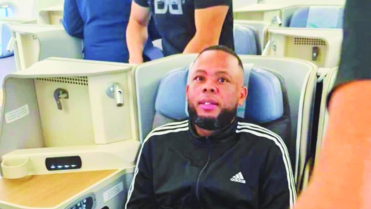 Franklin Extradited to La Reunion, Flying in Business Class