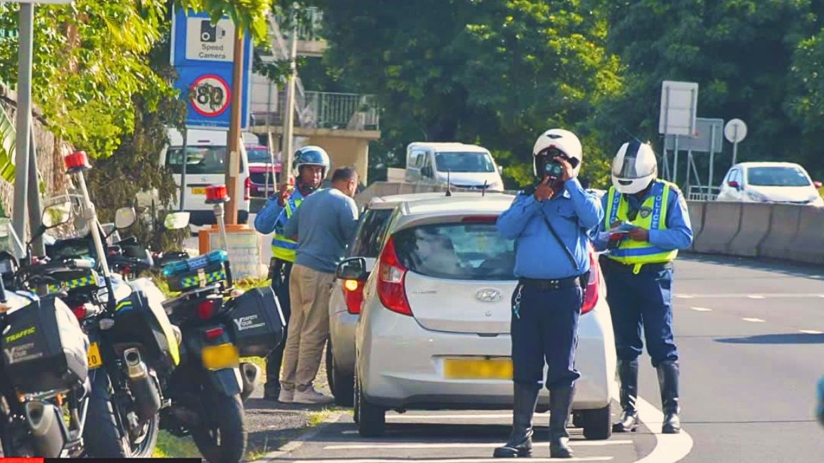 Police Intensifies Roadside Checks: Cops Nab 64 Drunk Drivers