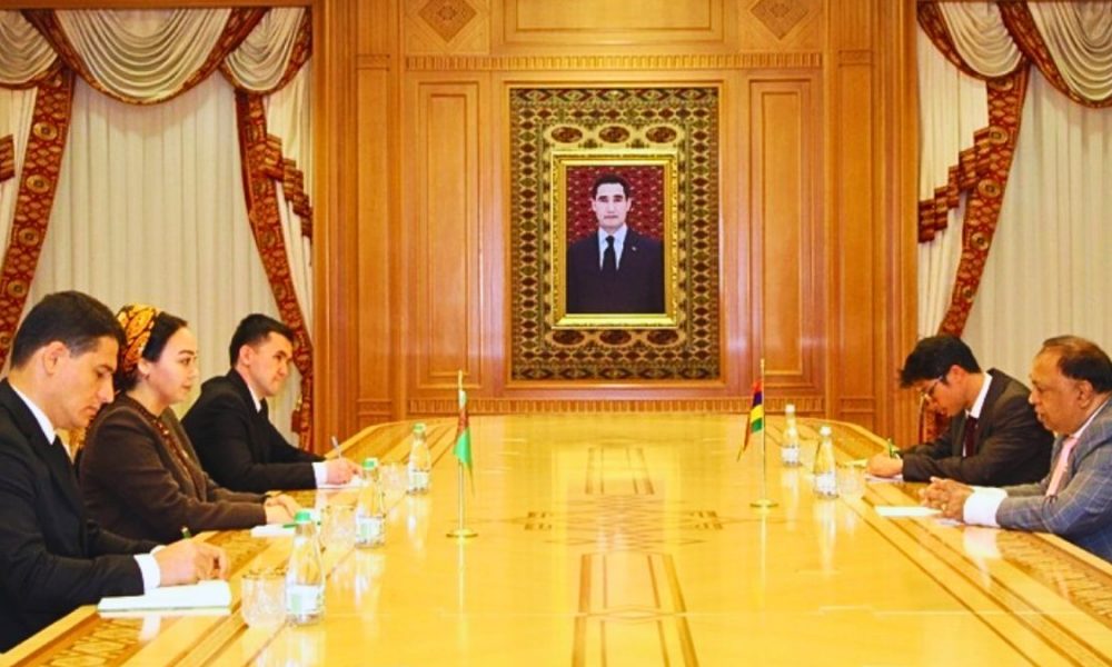 Mauritius Ambassador Presents Credentials to Turkmenistan's Mejlis Chairperson