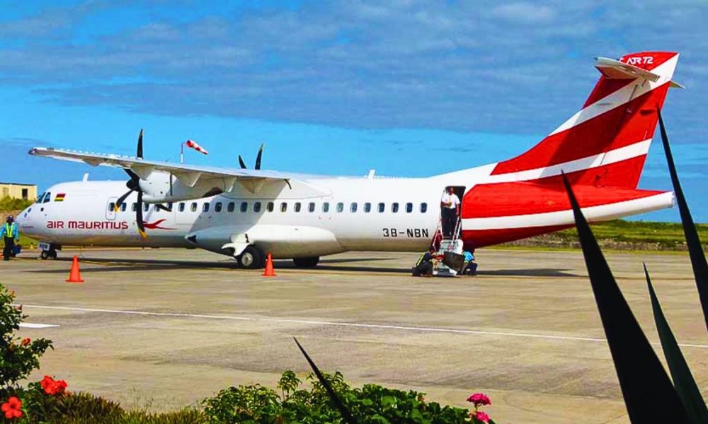 Landing Gear Issues: ATR Aircraft Returns to Plaisance