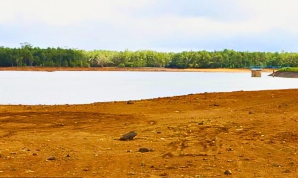 Mauritius' Water Reserves Dwindle Below 40%