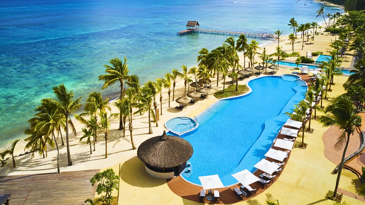 Mauritius' Le Méridien: A Chic Beach Resort That Has Something for Everyone