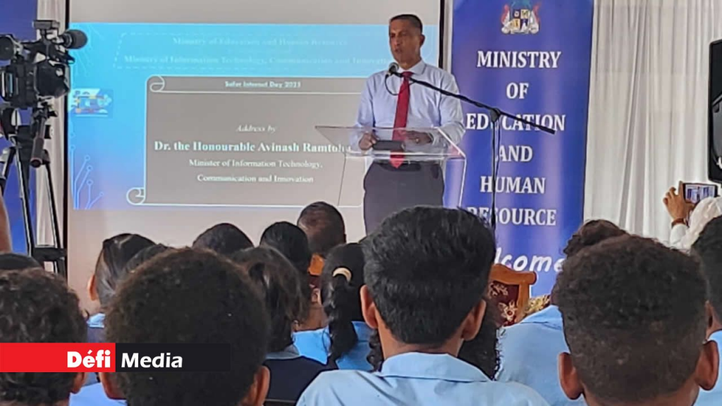 Nationwide Campaign Launch to Safeguard Children from Digital World Nationwide Campaign Launch to Safeguard Children from Digital World