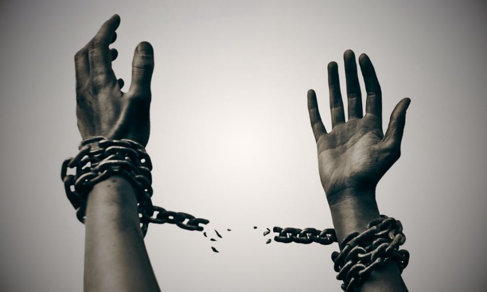 Mauritius to Middle East: 4 Pakistanis Caught in Human Trafficking