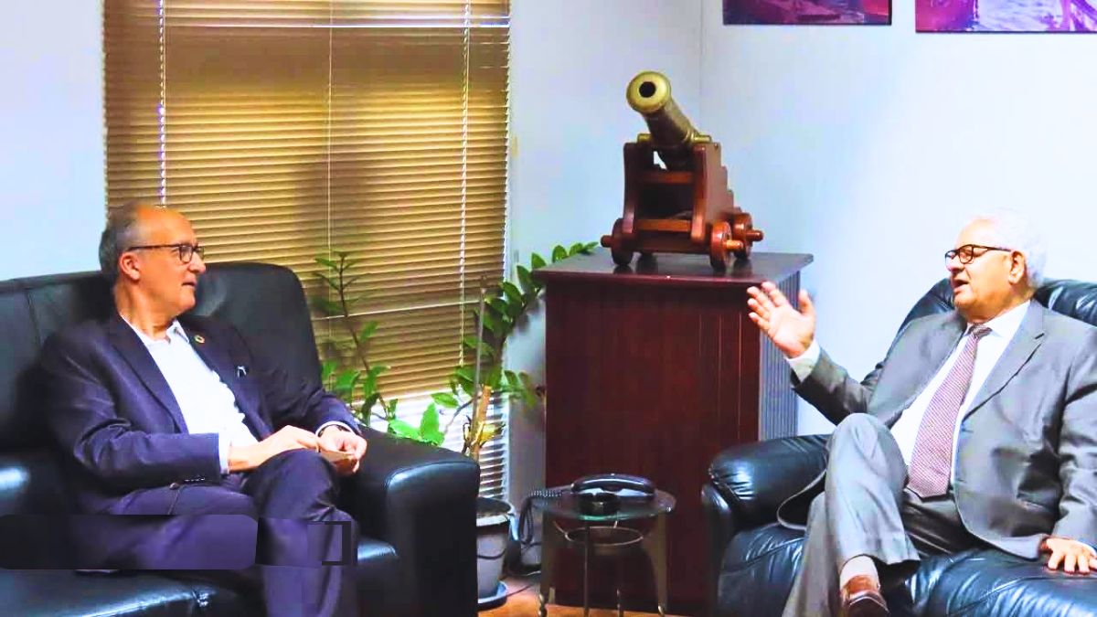 French Ambassador Visits Mauritius Ports, Explores 2024 Strategic Partnerships