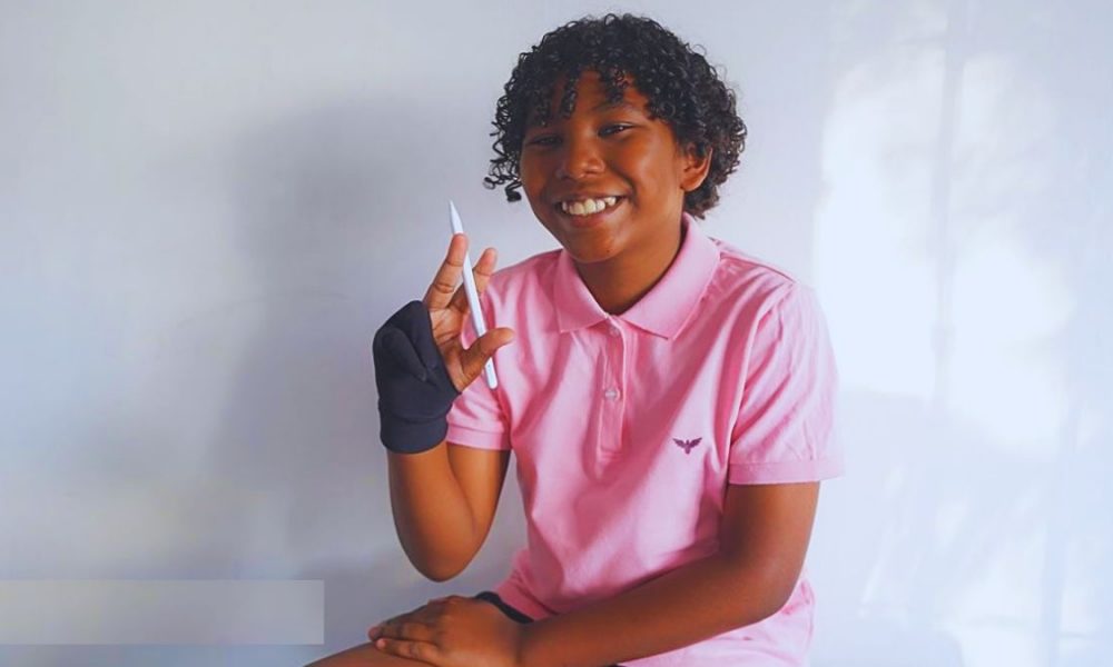 Mauritian Schoolboy, 11, Publishes Trilingual Tale Inspired by Oil Spill Heroism