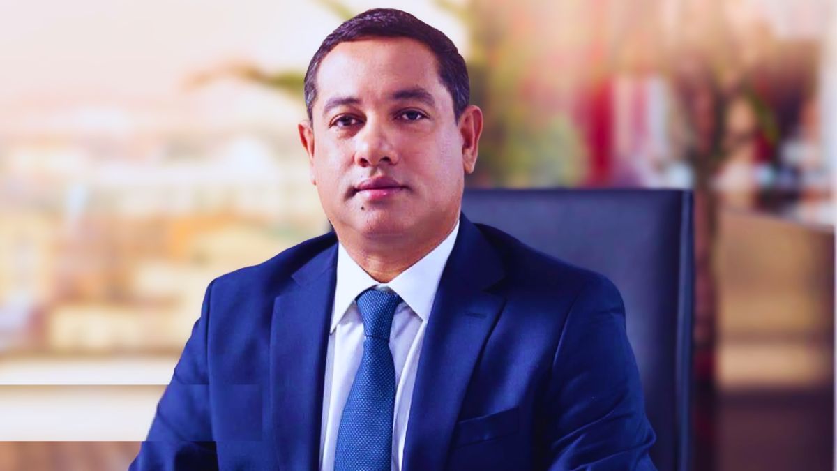 Billionaire Malagasy Tycoon Under Scrutiny by FCC After Jet Arrival