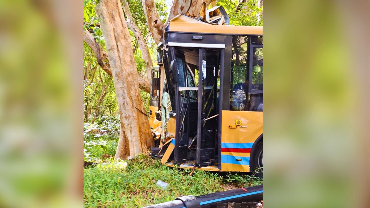 Hotel Staff, 26, Dies After Bus Crash in Le Morne