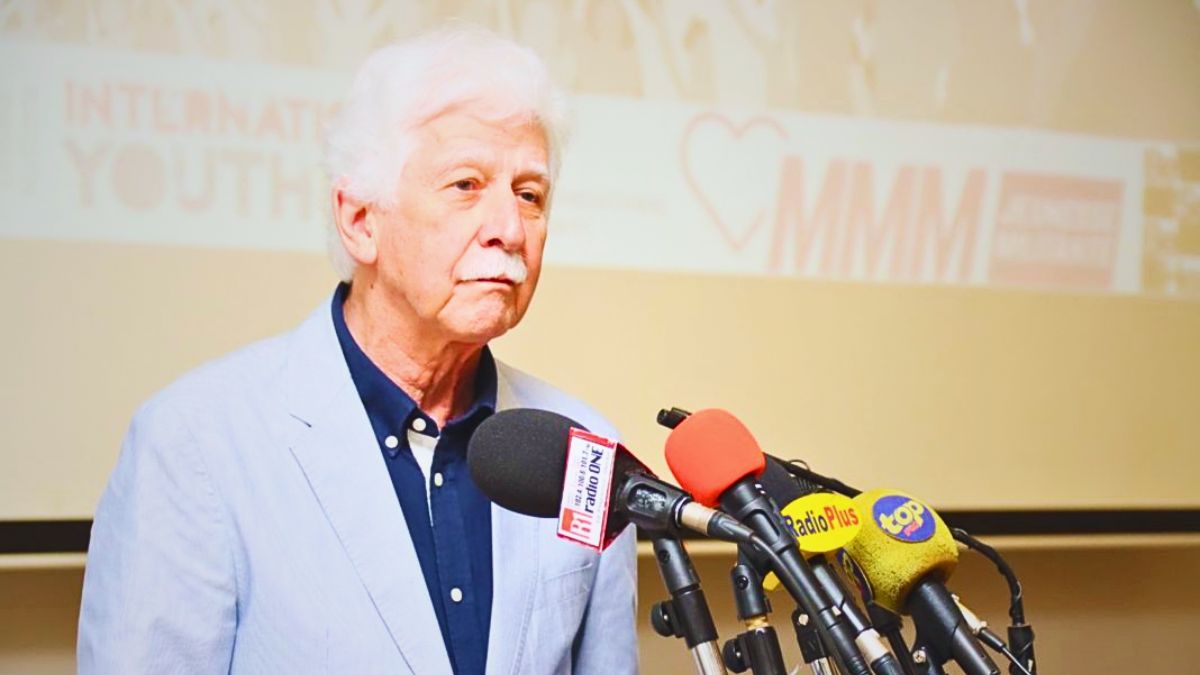 Bérenger Signals Exit: MMM Central Committee to Decide Fate of Alliance