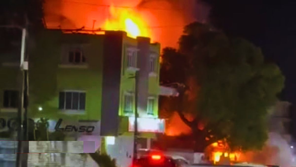 Fire Crews Battle 3 Hour Blaze As 2 Shops in Rose-Hill Burn To Ground