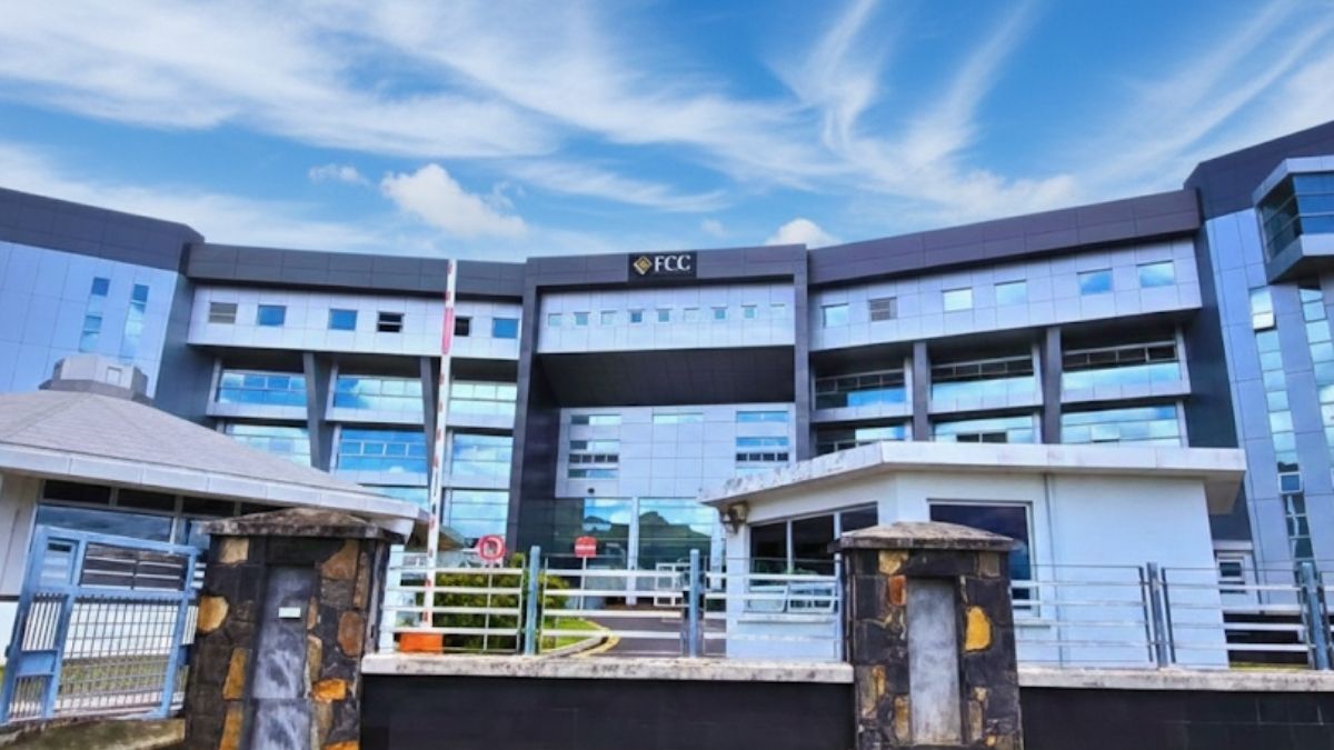 3 Luxury Cars Seized by FCC in Baie-du-Tombeau Money Laundering Raid