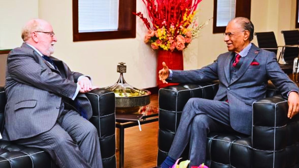 Mauritian PM & Global Tax Expert Meet to Tackle Major Fiscal Reforms