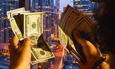 Mauritian Households Amass Record $1.9 Billion Cushion As Rupee Volatility Looms