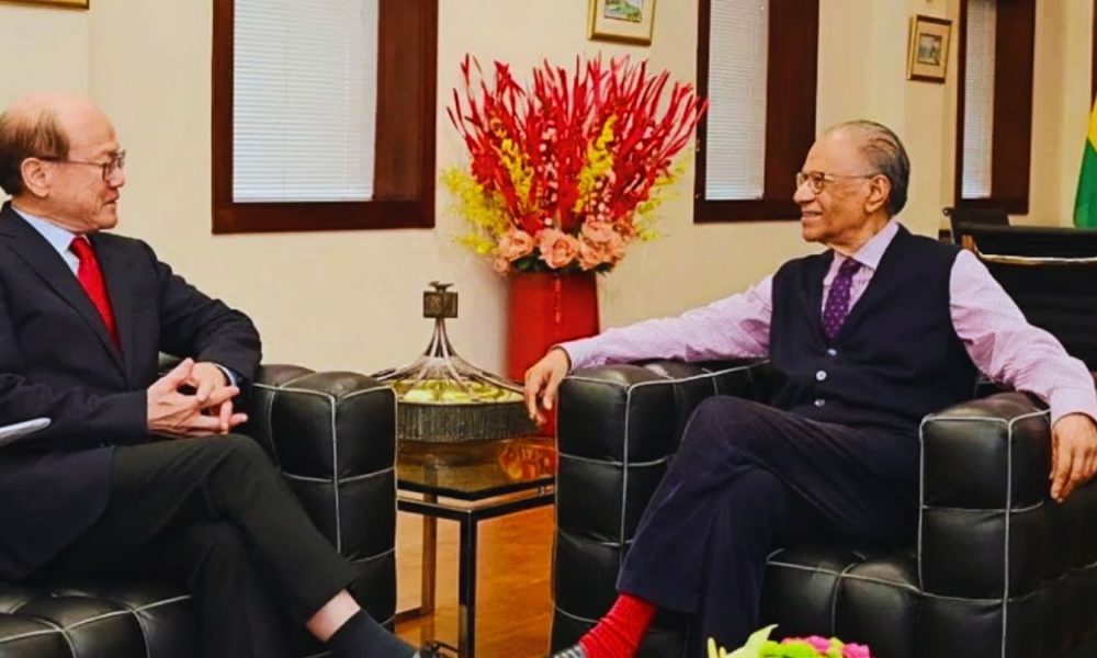 PM Meets London Expert as Bronchoscopy Field Marks 25 Years of Progress