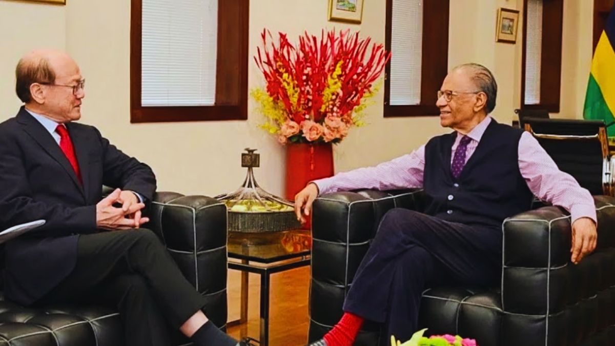 PM Meets London Expert as Bronchoscopy Field Marks 25 Years of Progress