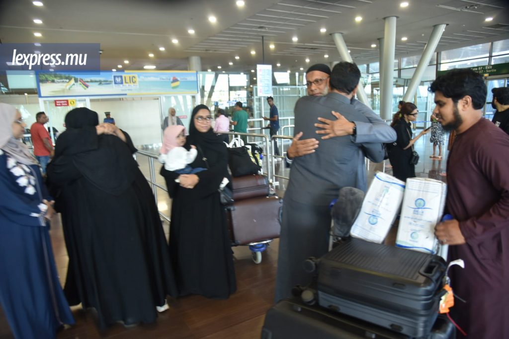 6 New Repatriation Flights Scheduled this March to Rescue Mauritians from War Zone 6 New Repatriation Flights Scheduled this March to Rescue Mauritians from War Zone