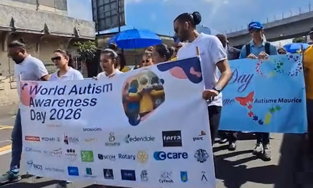 100s Join Curepipe Awareness Walk Marking World Autism Awareness Day April 2