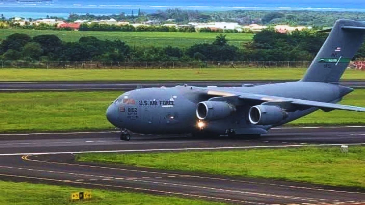 US Military Boeing C-17 Lands in Mauritius to Support New Embassy Project