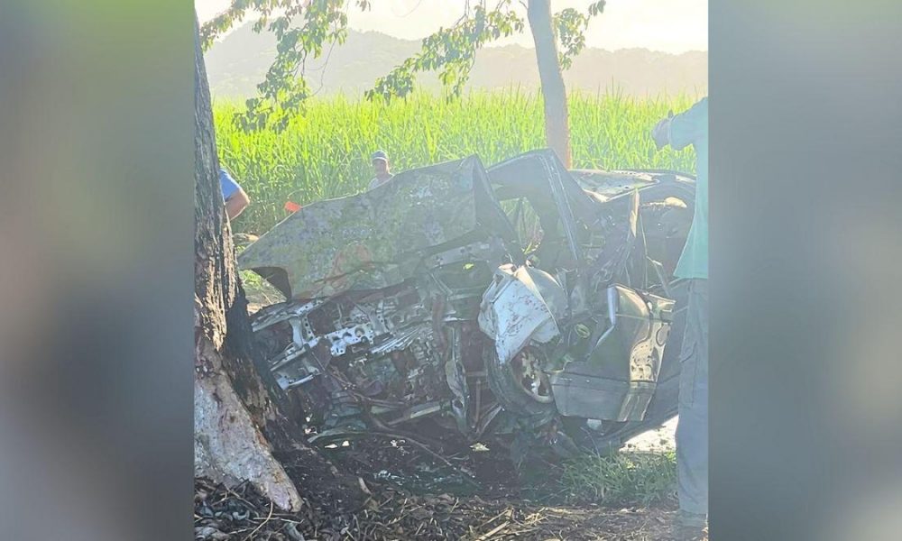 Fatal Car Blaze in Grand Bel-Air Leaves 2 Dead and 3 Injured