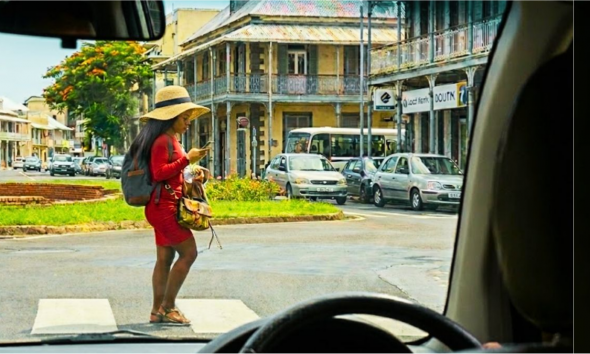 Motorists Slam 4 Dangerous Habits of Distracted Pedestrians Risking Lives on Roads