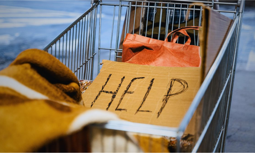 Curepipe Residents Rally to Protect 25 Vulnerable Homeless from Winter Chill